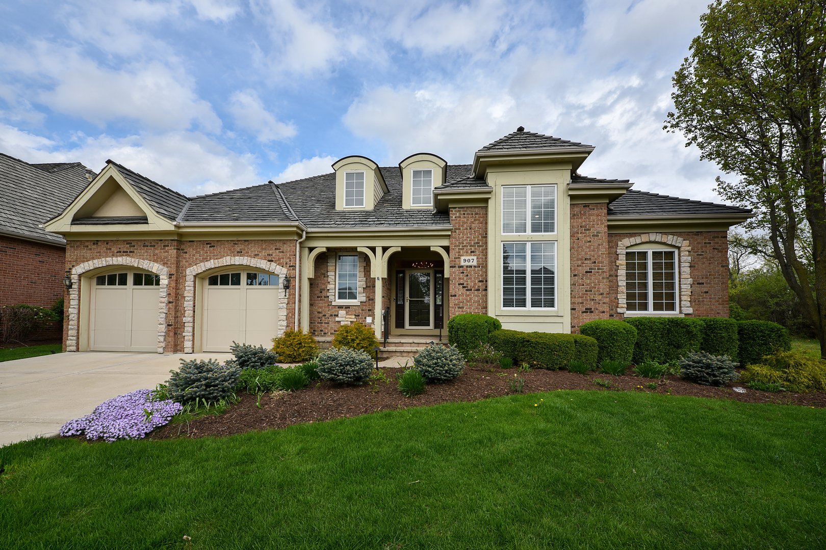 907 Middleton Lane Inverness IL 60010