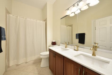 907 Middleton Lane Inverness IL 60010