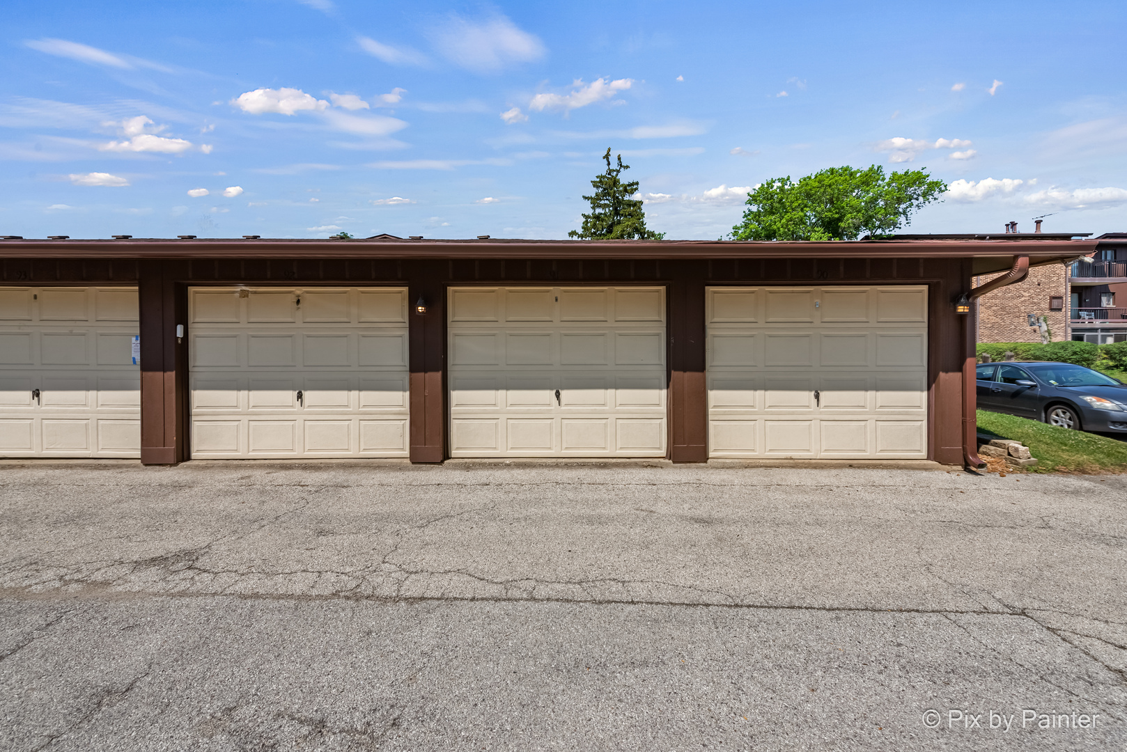 61 West Pier Drive Westmont IL 60559