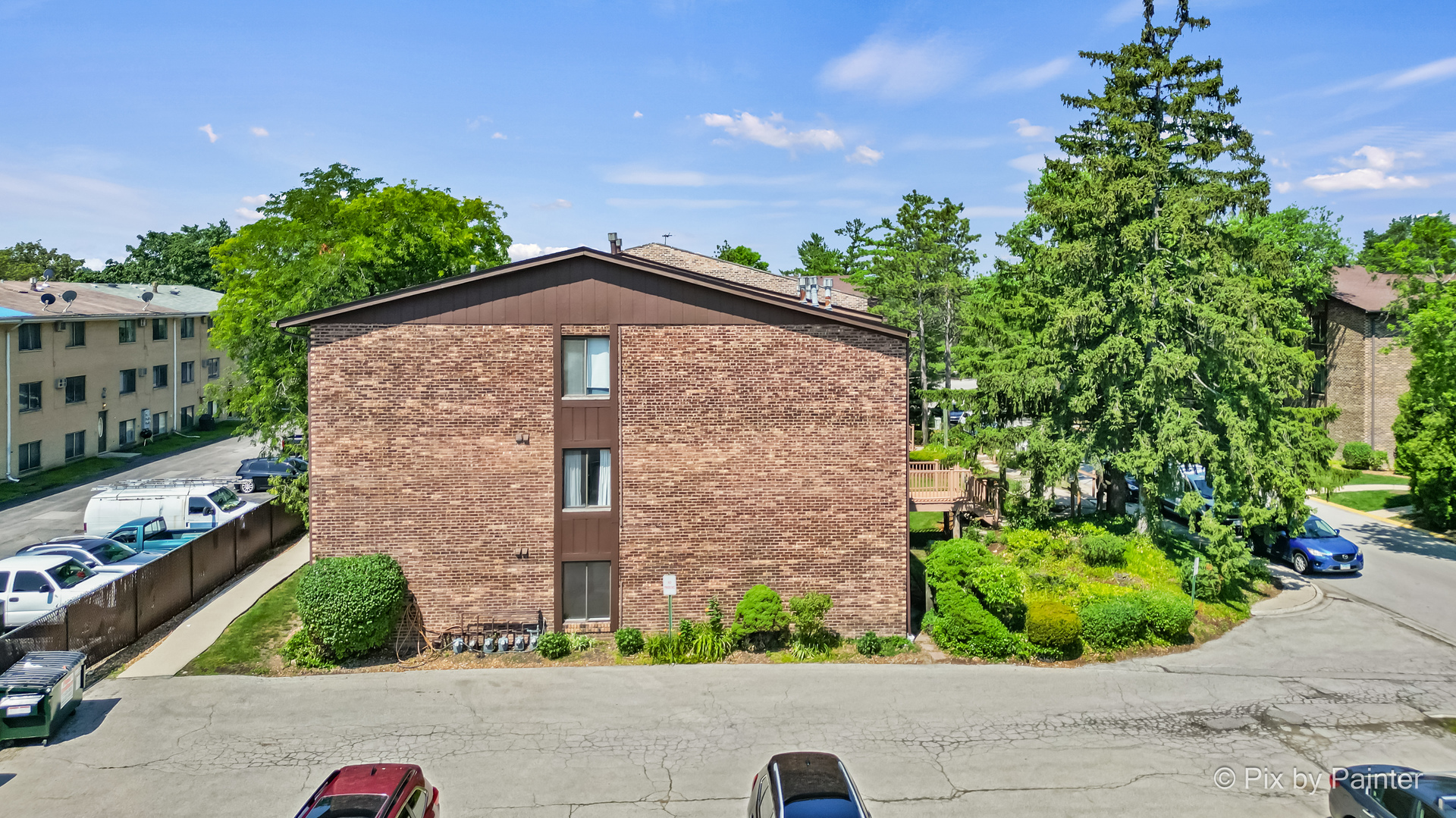 61 West Pier Drive Westmont IL 60559