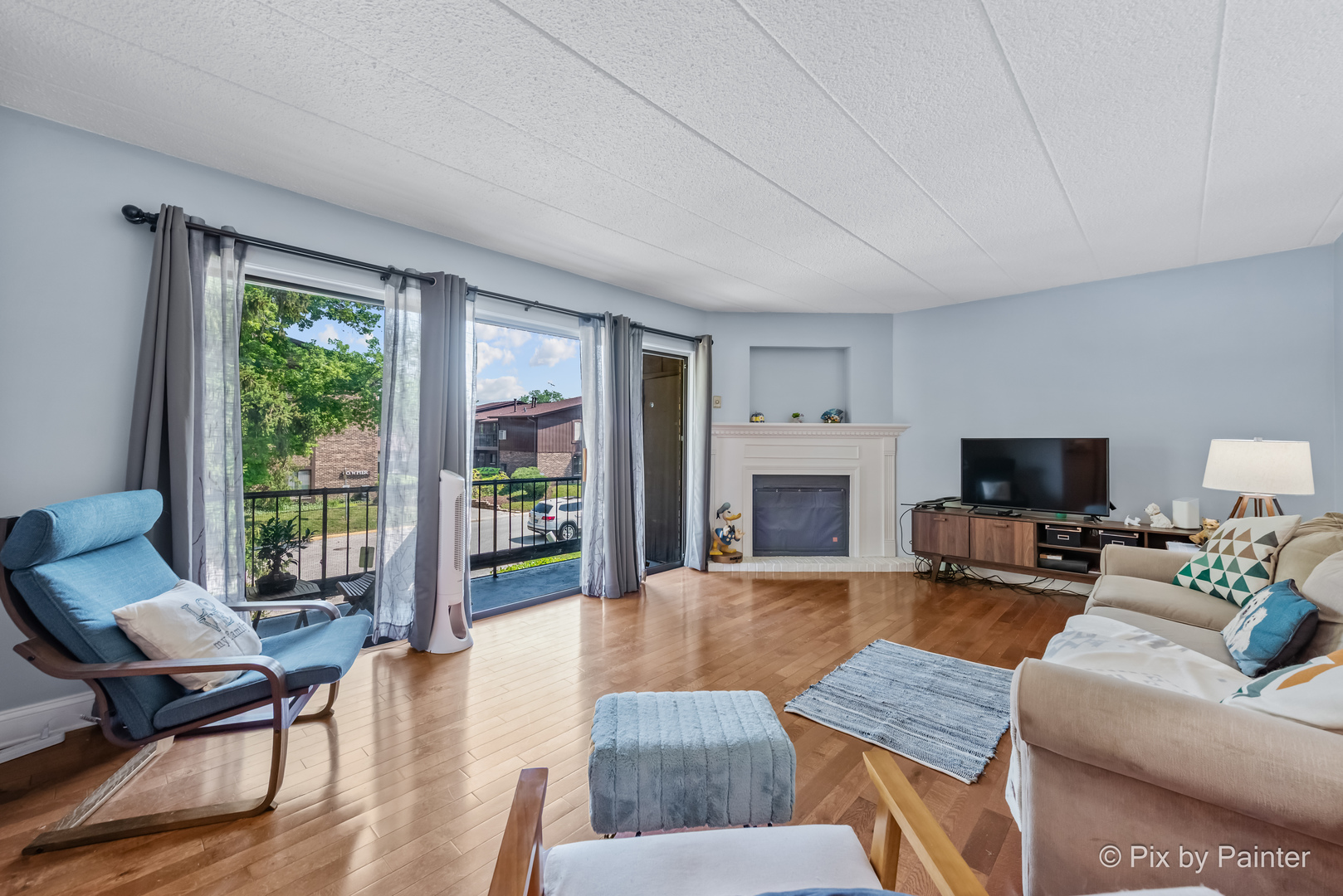 61 West Pier Drive Westmont IL 60559