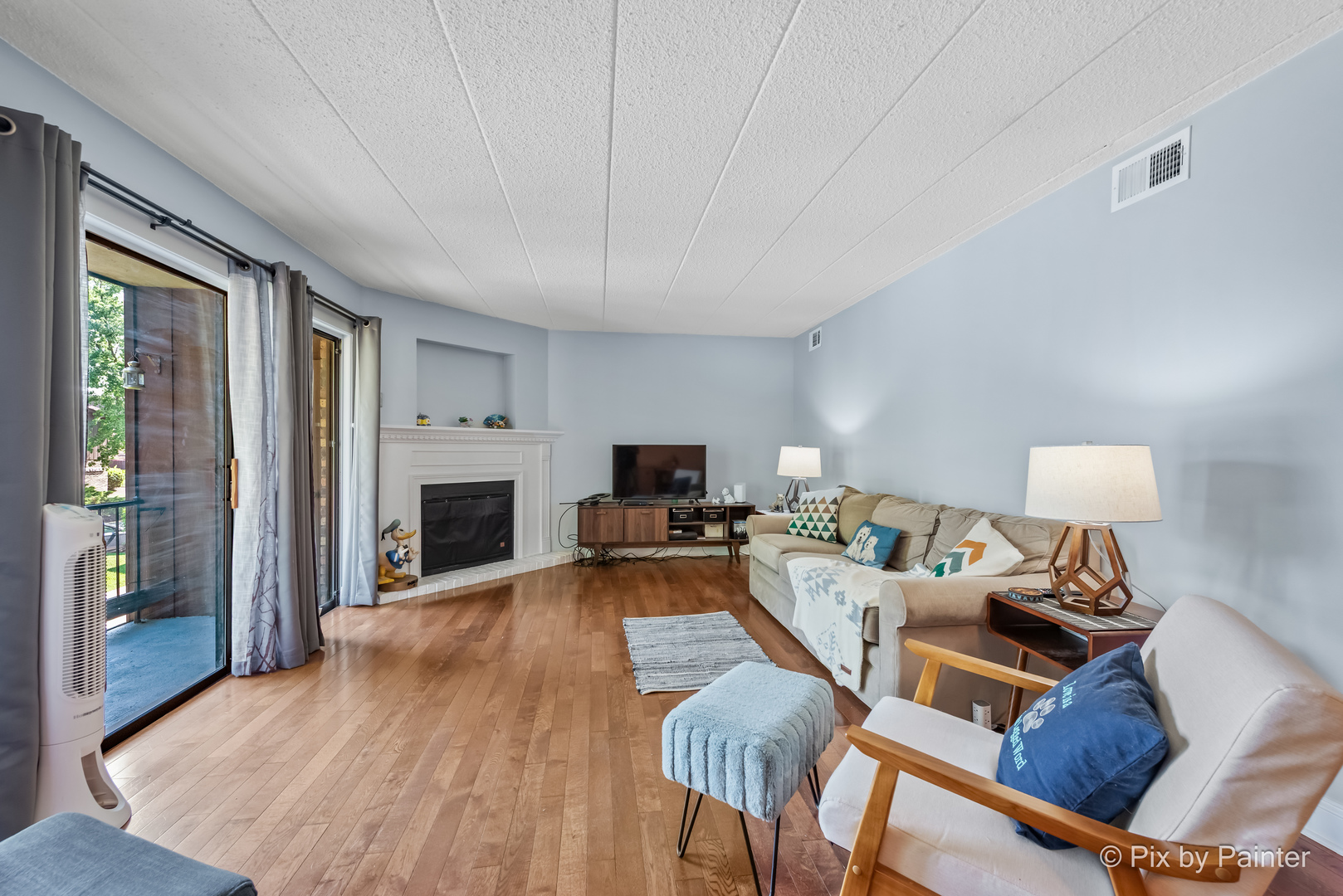 61 West Pier Drive Westmont IL 60559