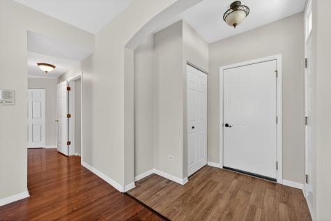 1051 Delta Drive Elgin IL 60123