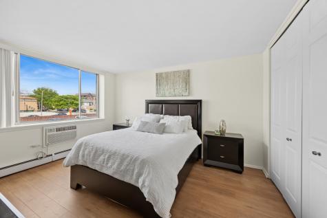 201 South Maple Avenue Oak Park IL 60302