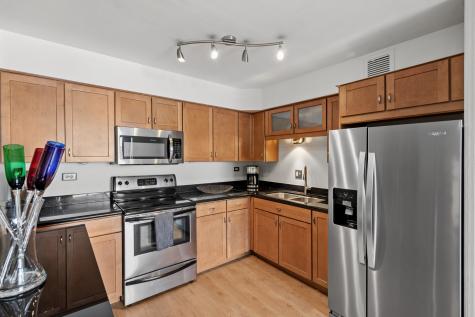 201 South Maple Avenue Oak Park IL 60302