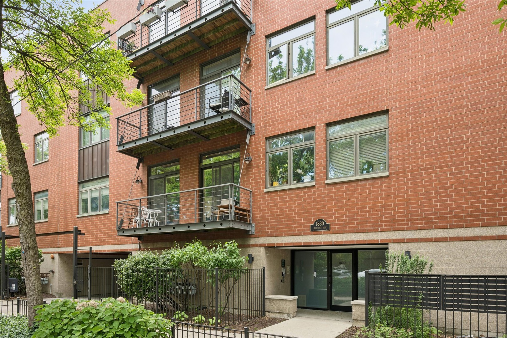 1830 North Winchester Avenue Chicago IL 60622