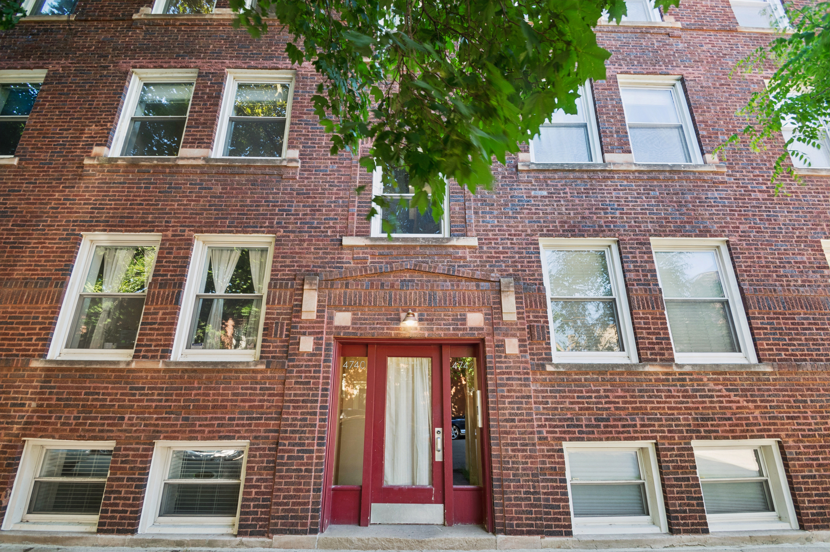 4740 North Hamilton Avenue Chicago IL 60625