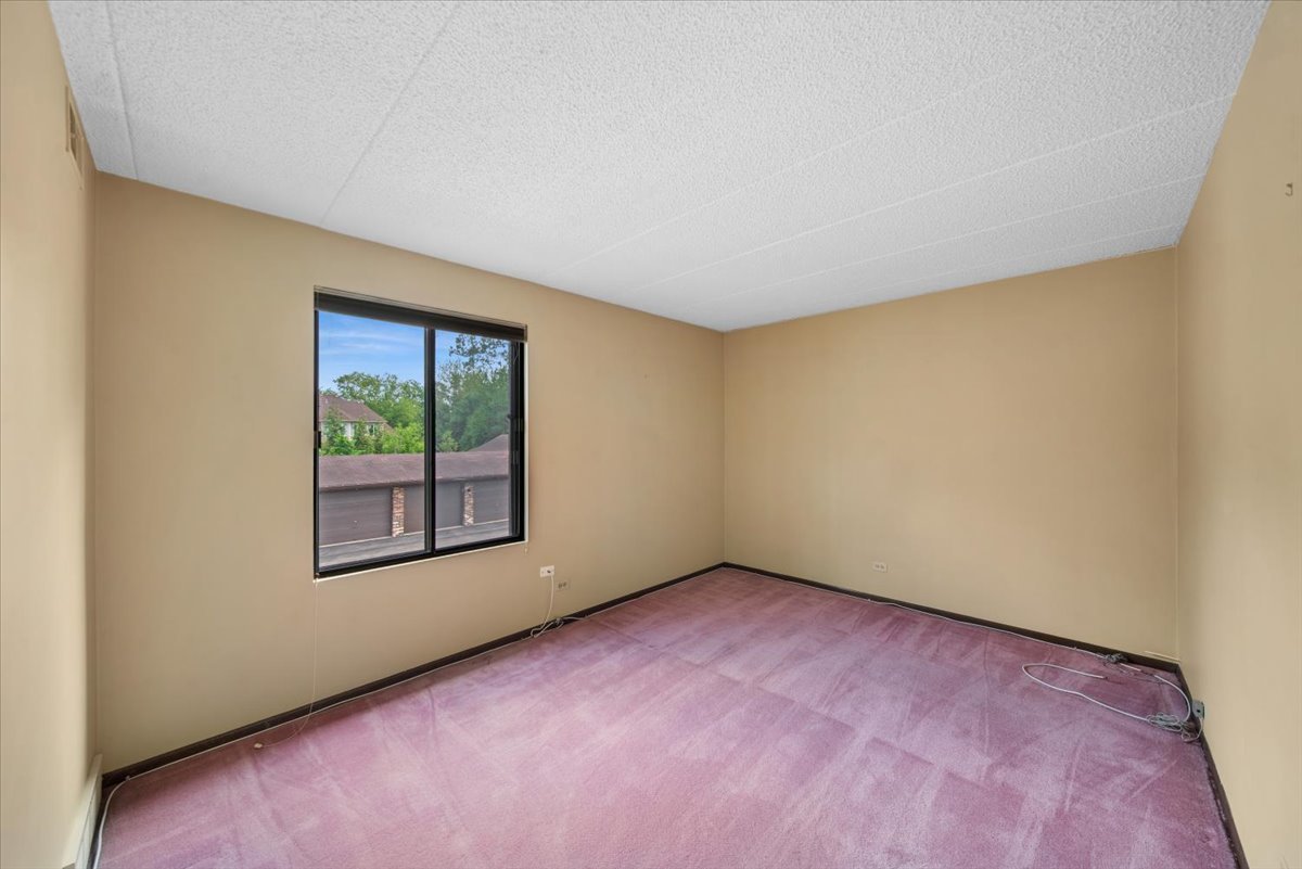 525 Cumnor Road Westmont IL 60559