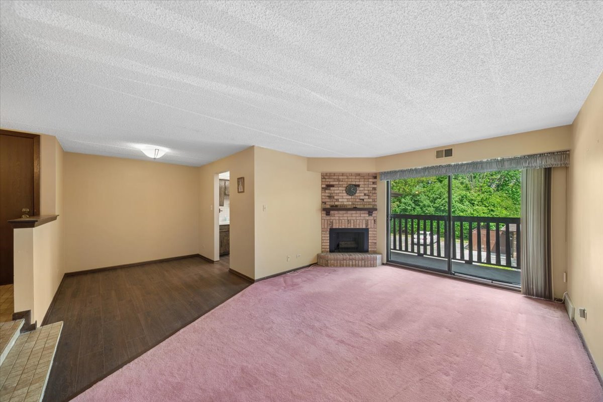 525 Cumnor Road Westmont IL 60559