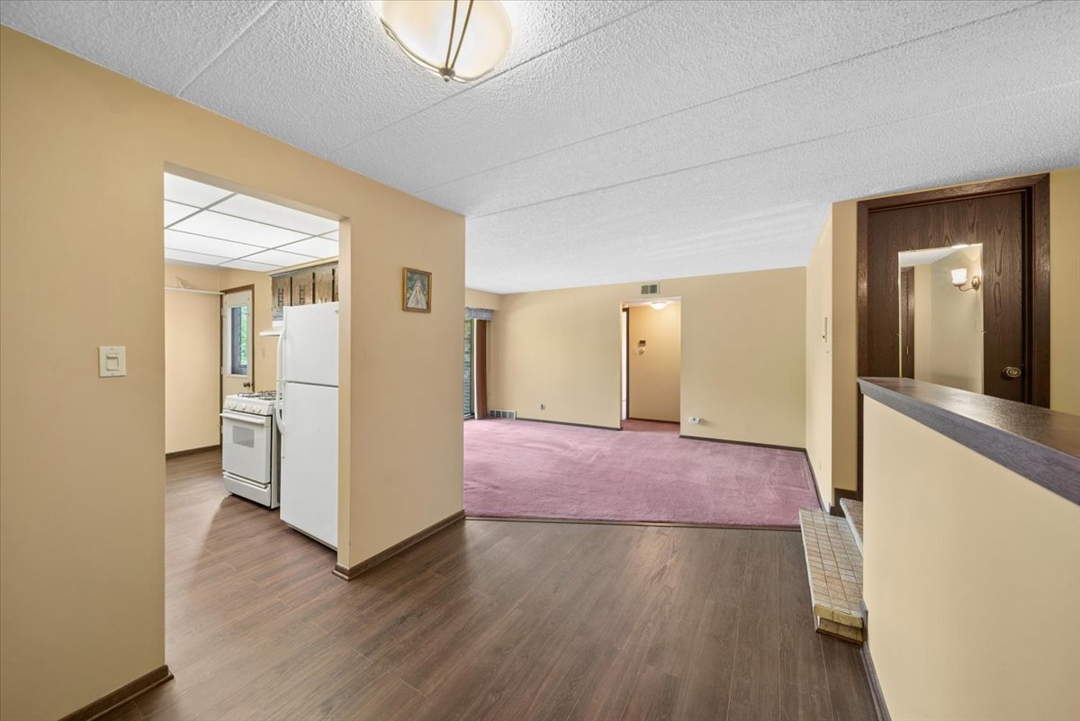 525 Cumnor Road Westmont IL 60559