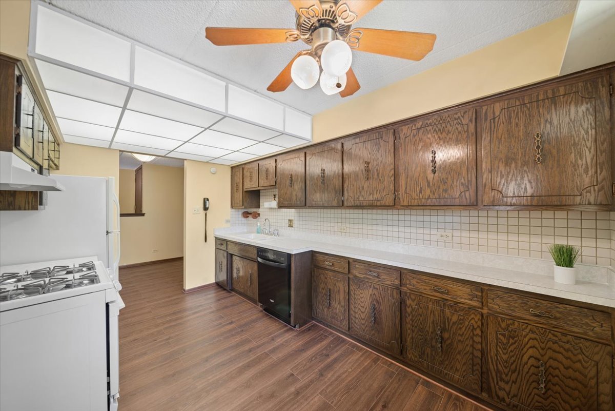 525 Cumnor Road Westmont IL 60559
