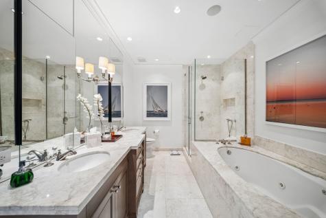 270 East Pearson Street Chicago IL 60611