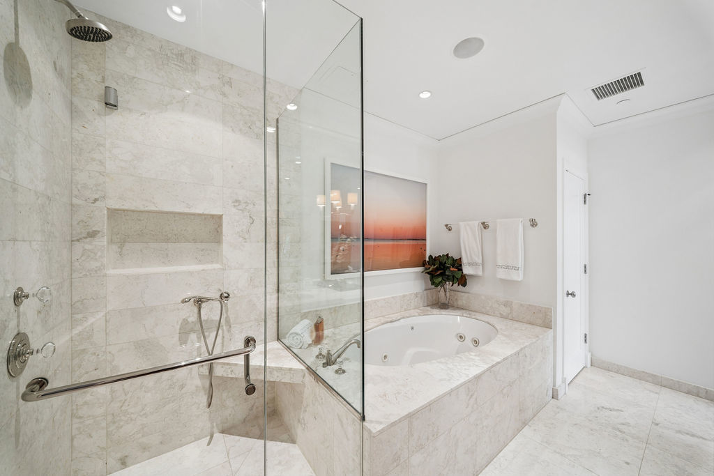 270 East Pearson Street Chicago IL 60611