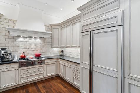 270 East Pearson Street Chicago IL 60611