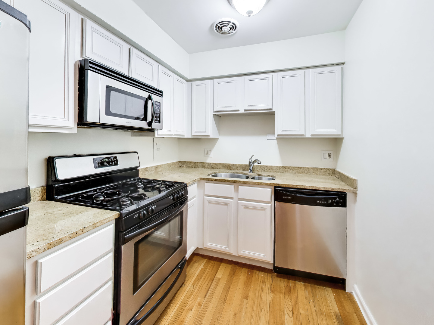 1415 West Lunt Avenue Chicago IL 60626