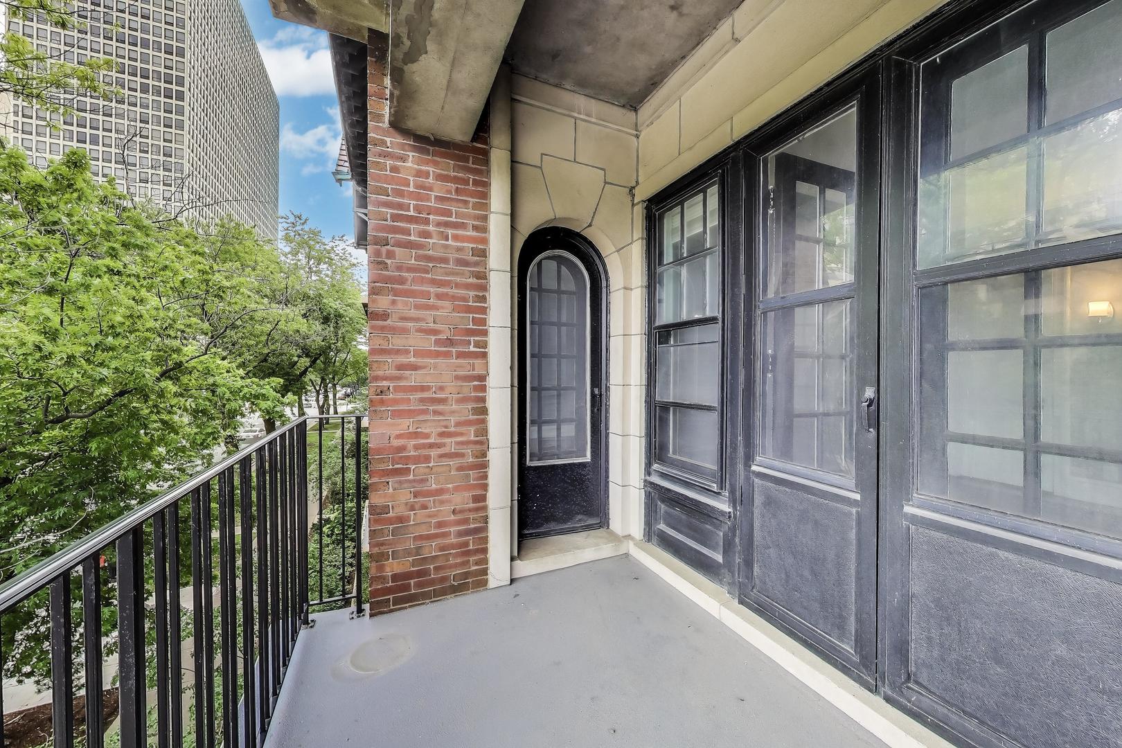 1615 East Hyde Park Boulevard Chicago IL 60615