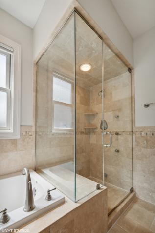 1517 West Byron Street Chicago IL 60613