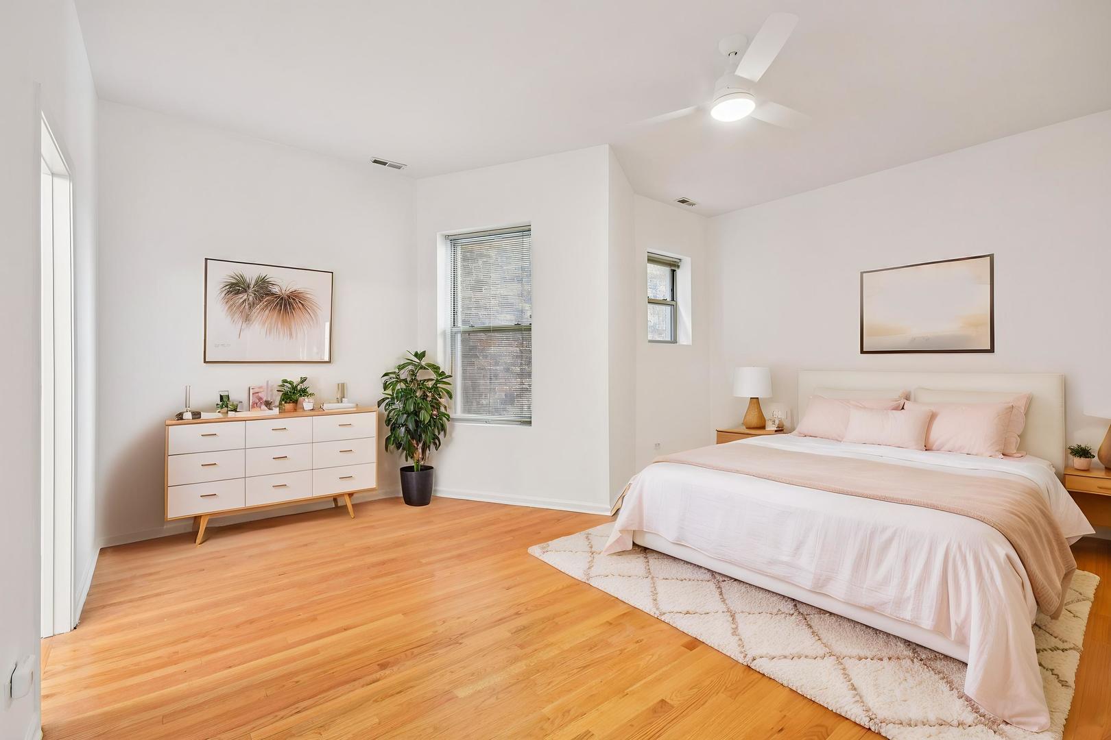 4644 South Prairie Avenue Chicago IL 60653