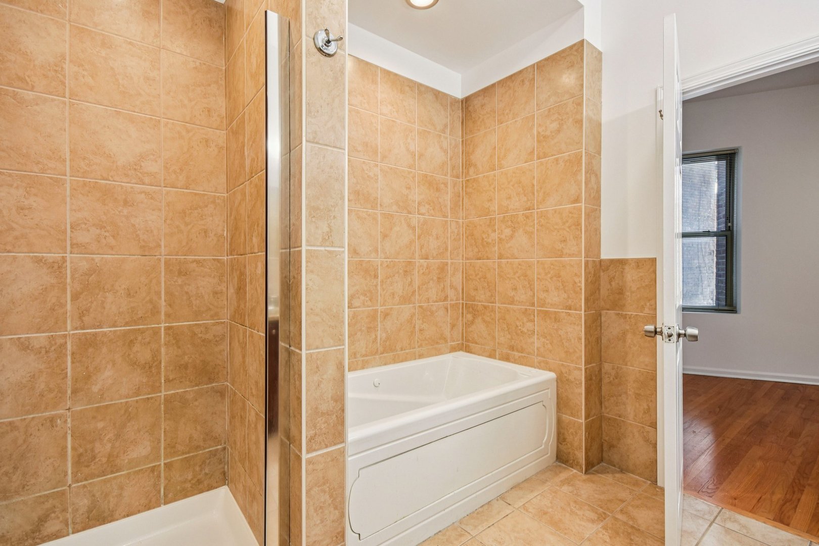 4644 South Prairie Avenue Chicago IL 60653