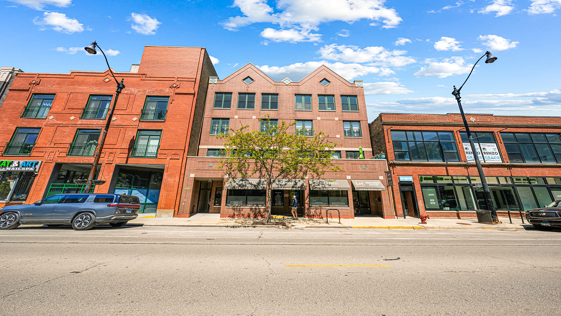 2733 North Lincoln Avenue Chicago IL 60614