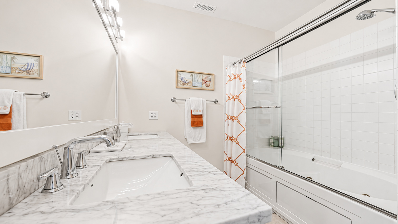2733 North Lincoln Avenue Chicago IL 60614