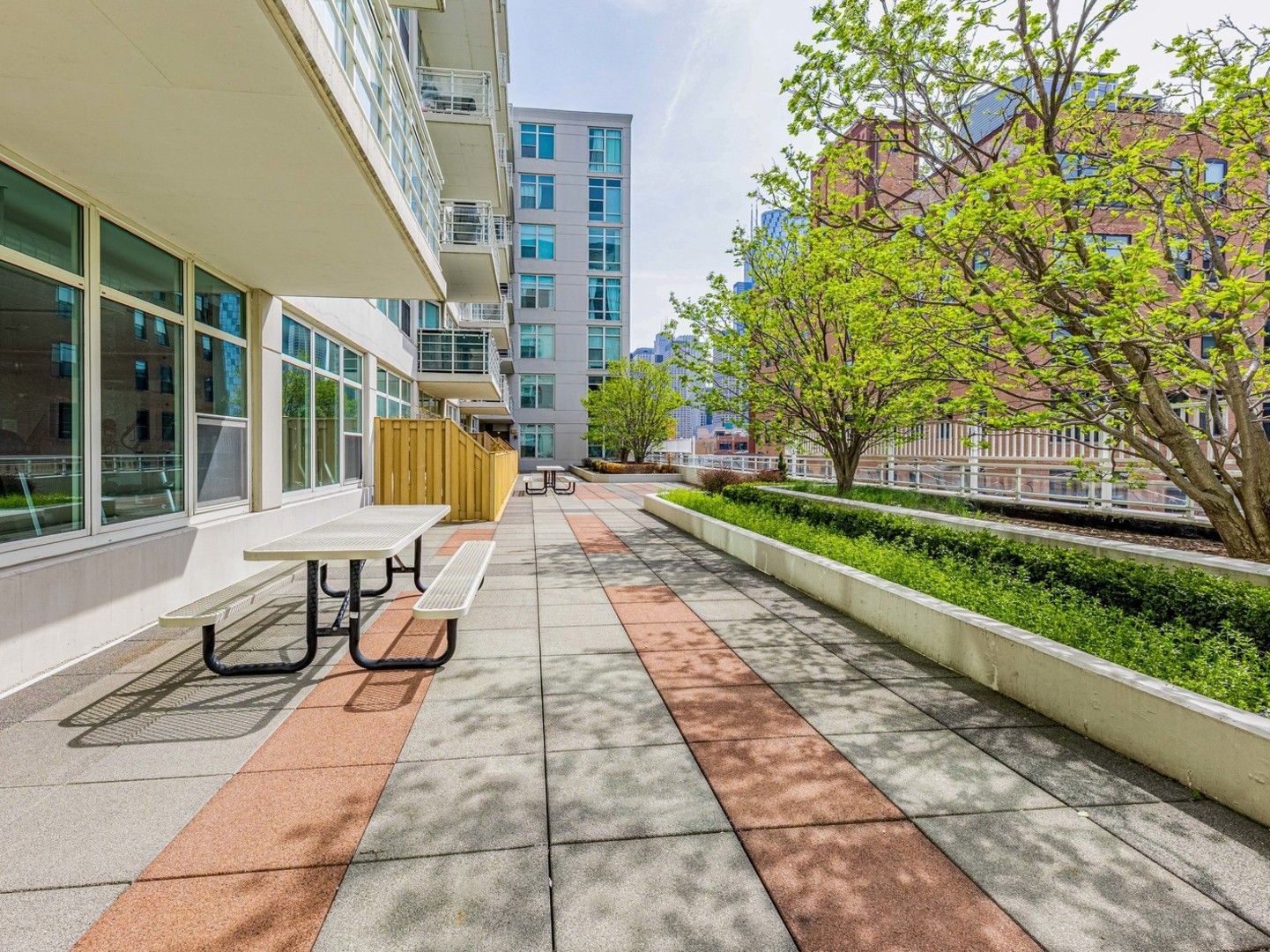 909 West Washington Boulevard Chicago IL 60607