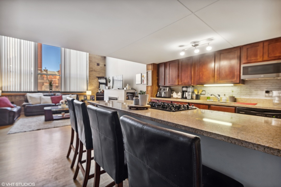 1727 South Indiana Avenue Chicago IL 60616