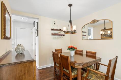 2026 North Charter Point Drive Arlington Heights IL 60004