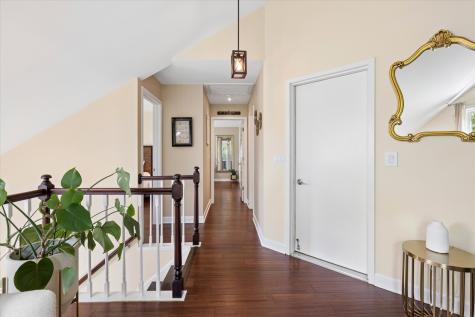 2026 North Charter Point Drive Arlington Heights IL 60004