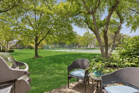 2026 North Charter Point Drive Arlington Heights IL 60004