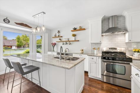 2026 North Charter Point Drive Arlington Heights IL 60004