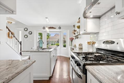 2026 North Charter Point Drive Arlington Heights IL 60004