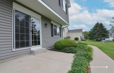 661 Silver Creek Road Woodstock IL 60098