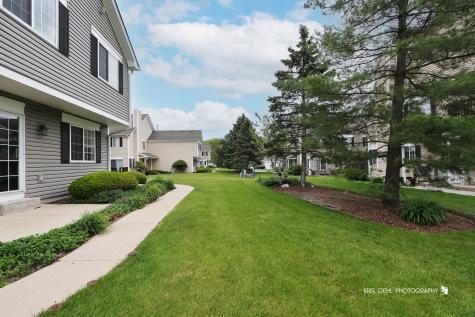 661 Silver Creek Road Woodstock IL 60098