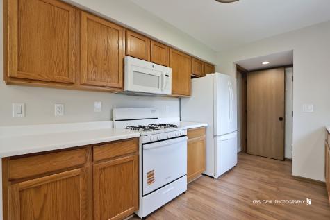 661 Silver Creek Road Woodstock IL 60098