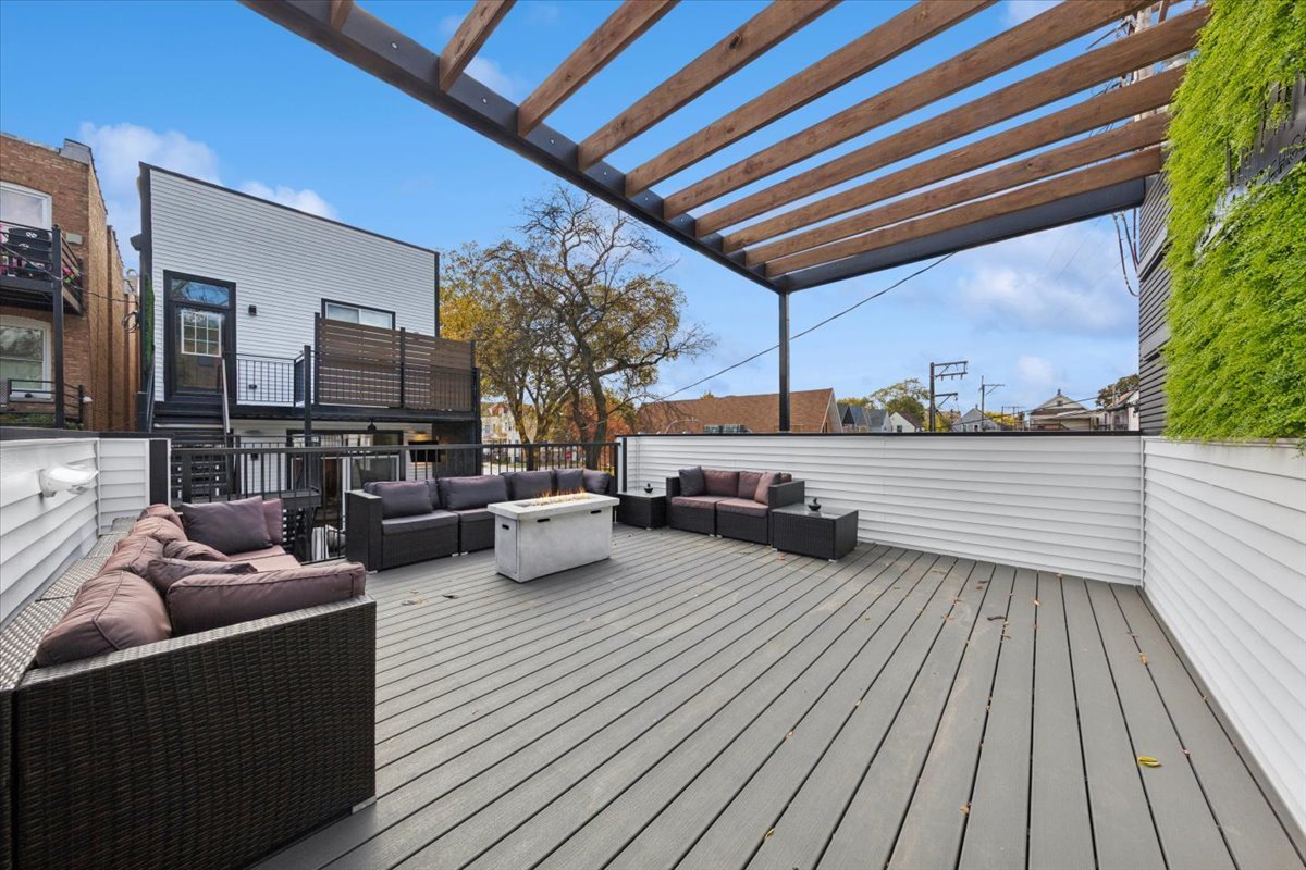3576 West Wabansia Avenue Chicago IL 60647