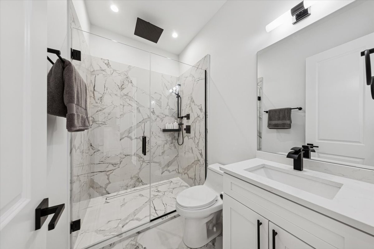 3576 West Wabansia Avenue Chicago IL 60647