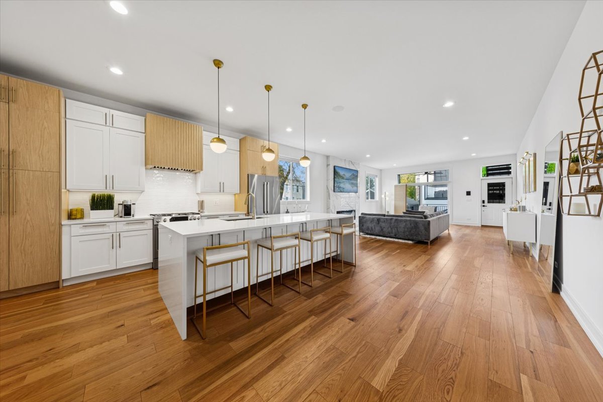 3576 West Wabansia Avenue Chicago IL 60647