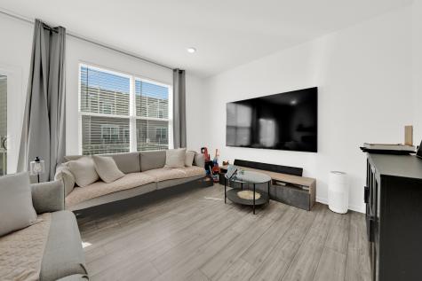 2867 Kessler Drive Mundelein IL 60060