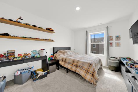 2867 Kessler Drive Mundelein IL 60060