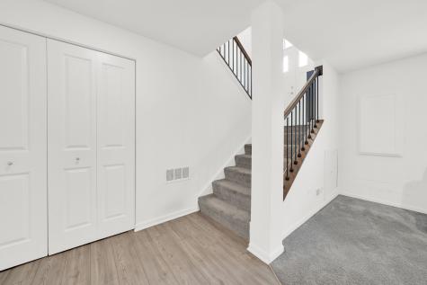 2867 Kessler Drive Mundelein IL 60060