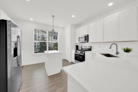2867 Kessler Drive Mundelein IL 60060