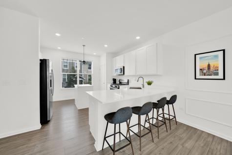 2867 Kessler Drive Mundelein IL 60060
