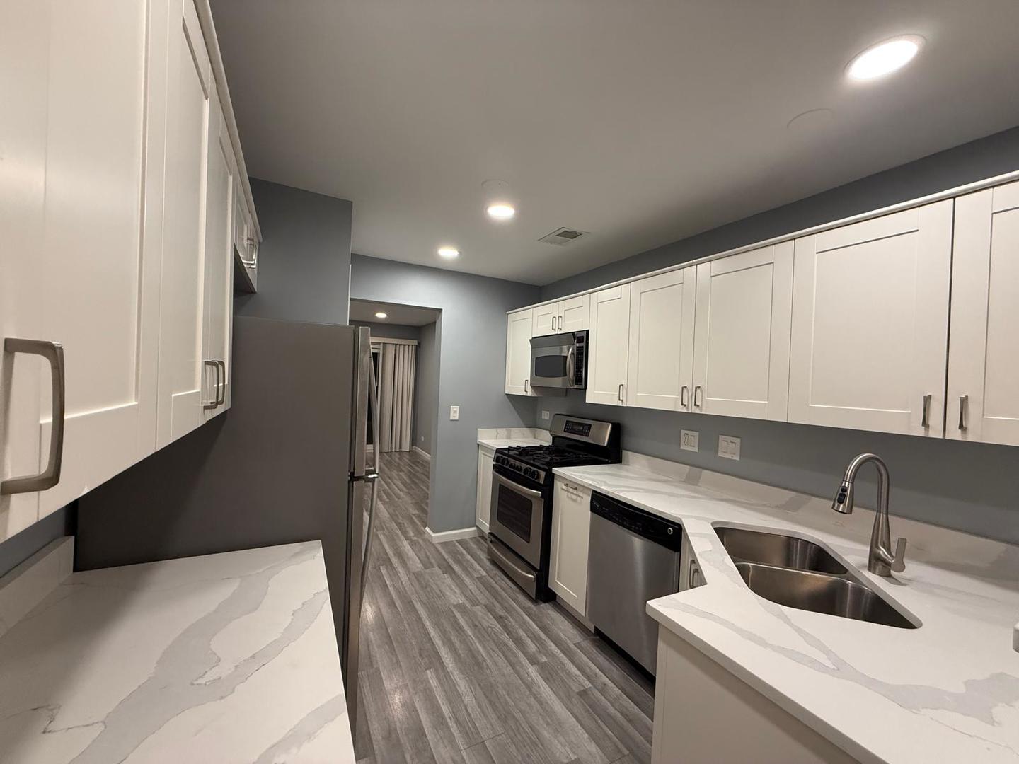 274 Sheffield Drive Schaumburg IL 60194