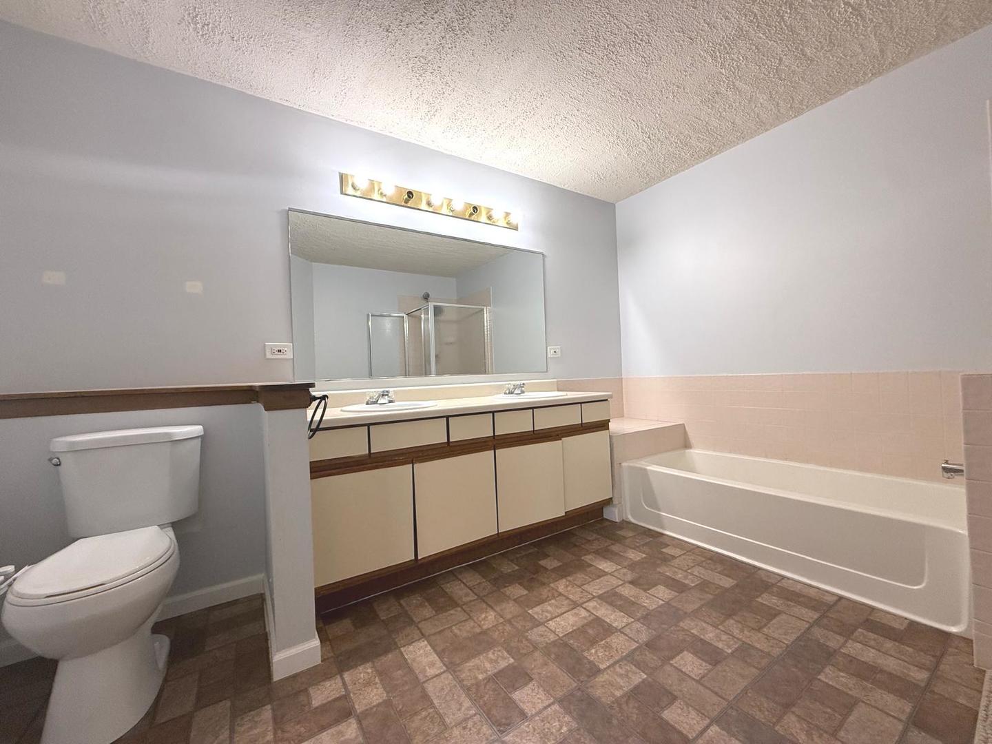 274 Sheffield Drive Schaumburg IL 60194