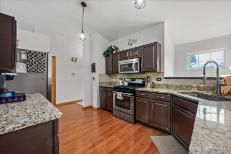 290 Nicole Drive South Elgin IL 60177