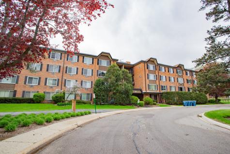 1217 South Old Wilke Road Arlington Heights IL 60005