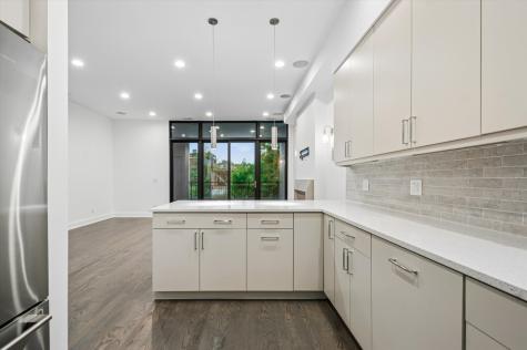 1021 North Wood Street Chicago IL 60622