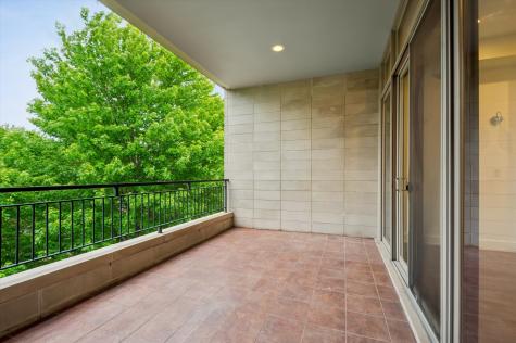 1021 North Wood Street Chicago IL 60622
