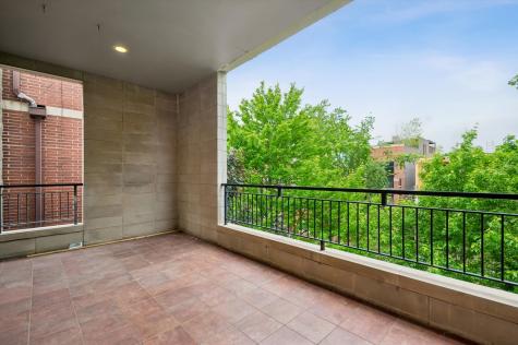 1021 North Wood Street Chicago IL 60622